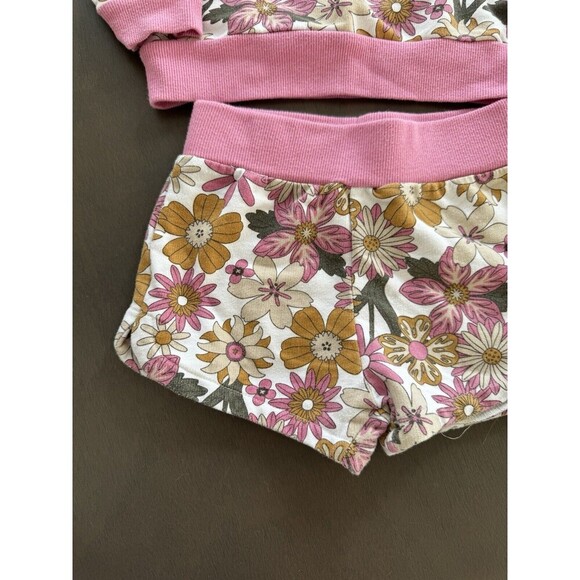 PL Kids Top sweatshirt and Shorts Set pink floral print size 4T soft comfy cozy - Picture 4 of 7